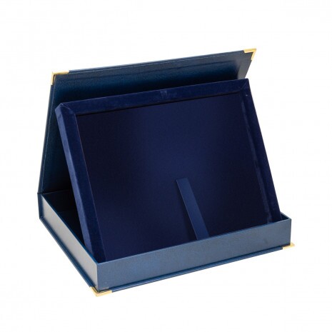 Geschenkbox für Holzplakette, blauer Plüsch 21x26 cm