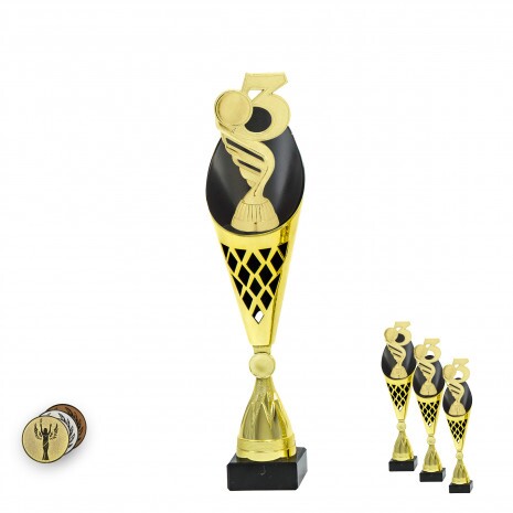 Platz auf einer schwarz-goldenen Trophäe
