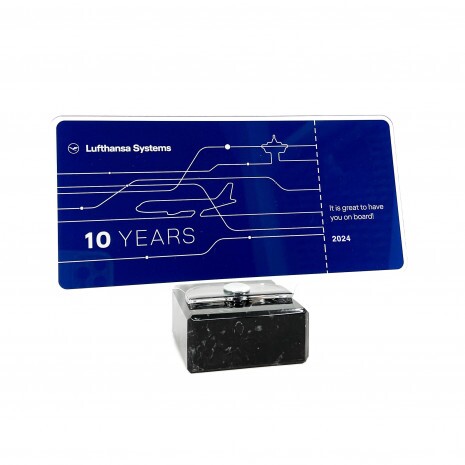 Standard Acryl-Trophäe mit Marmorbasis, liegend (max. Größe 25x22 cm)