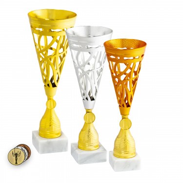 Standardpokal Larina