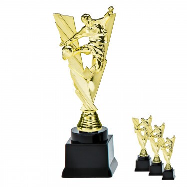 Fußball auf schwarzem Blocksockel