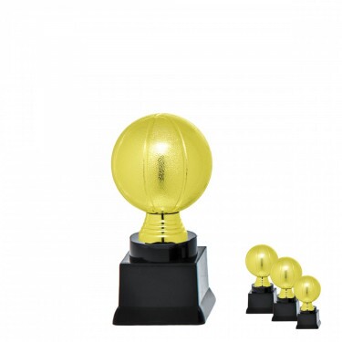 Basketball auf schwarzem Blocksockel