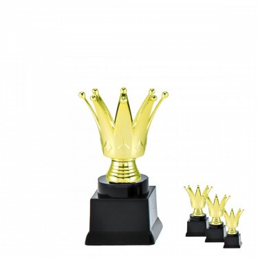 Krone auf schwarzem Blocksockel