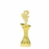 Platz auf goldenem Säulenständer